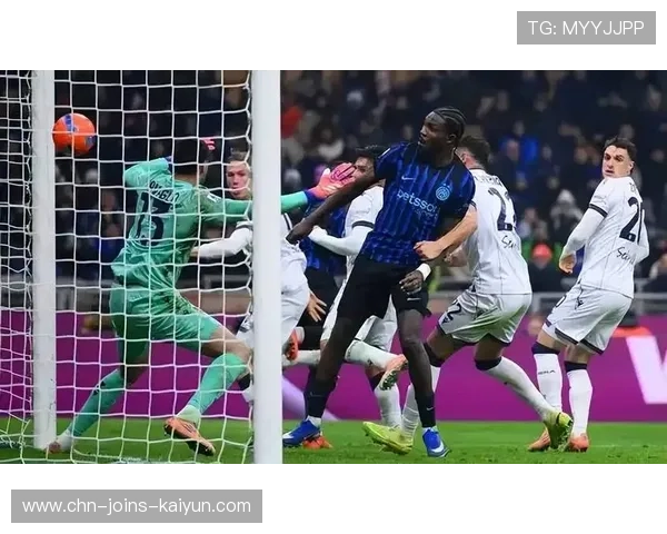 泽林斯基弧顶起脚轰出世界波直挂死角,助国际米兰锁定胜局