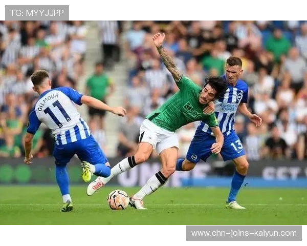 纽卡斯尔防线保持紧凑